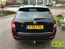 Skoda Octavia - 1.6 TDI Navi, Leer, Xenon, PDC, Keyless