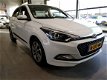 Hyundai i20 - 1.2 HP Business Edition | Rijklaar zonder afleveringskosten | Airco | Cruise Control | - 1 - Thumbnail