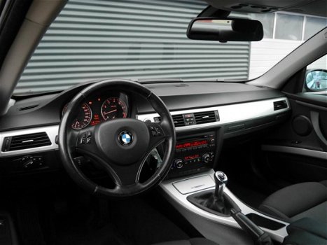 BMW 3-serie Coupé - 320i Coupé 170pk E92 Executive | Xenon | Sportstoelen | Lmv - 1