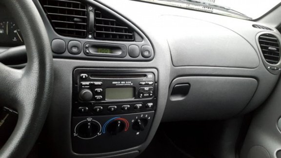 Ford Fiesta - 1.3-8V Ambiente - 1