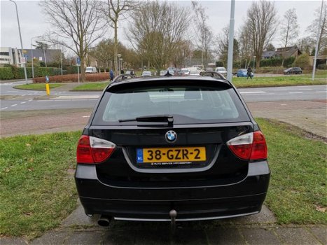 BMW 3-serie Touring - 320i Business Line Airco/Cruise/PDC/Dak/Navi/LMV/APK - 1