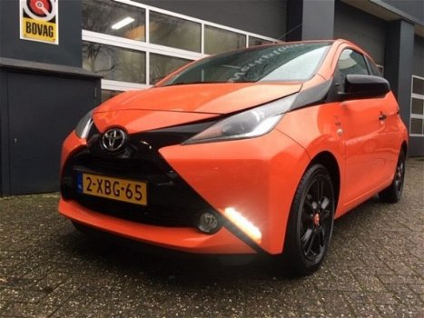 Toyota Aygo - 1.0 VVT-I X-CITE, NAVI, LED, CAMERA - 1