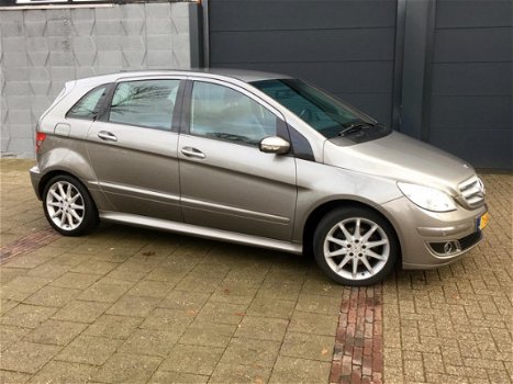 Mercedes-Benz B-klasse - 200 automaat, Xenon, navi - 1