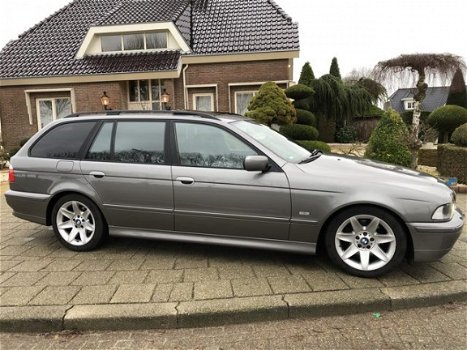 BMW 5-serie Touring - 530d Lifestyle Edition - 1