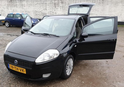 Fiat Grande Punto - 1.4 Edizione Blue & Me SUPER MOOI, 5 deurs Dealer onderhouden, km 142000 , 11.20 - 1