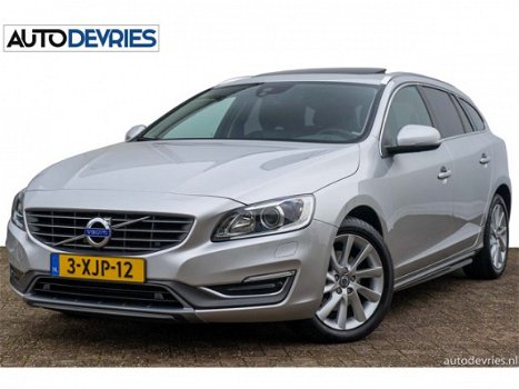 Volvo V60 - 2.0 D4 180pk Automaat Summum Zwart leder/Schuifdak/Trekhaak - 1