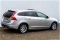 Volvo V60 - 2.0 D4 180pk Automaat Summum Zwart leder/Schuifdak/Trekhaak - 1 - Thumbnail