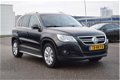 Volkswagen Tiguan - 2.0 TDI SPORT&STYLE NAVI PDC 4MOTION CLIMA 140PK 179DKM - 1 - Thumbnail