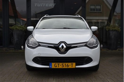 Renault Clio Estate - 1.5 dCi ECO [ TREKHAAK PARKEERSENSOREN NAVIGATIE CRUISE CONTROLE AIRCO ] - 1