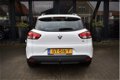 Renault Clio Estate - 1.5 dCi ECO [ TREKHAAK PARKEERSENSOREN NAVIGATIE CRUISE CONTROLE AIRCO ] - 1 - Thumbnail