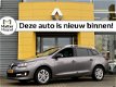 Renault Mégane Estate - TCe 115 Limited / Navigatie / Trekhaak / NL-Auto - 1 - Thumbnail