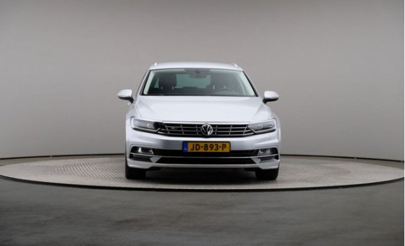 Volkswagen Passat Variant - 1.6 TDI Business edition R, Navigatie, Trekhaak - 1