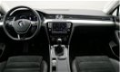 Volkswagen Passat Variant - 1.6 TDI Business edition R, Navigatie, Trekhaak - 1 - Thumbnail