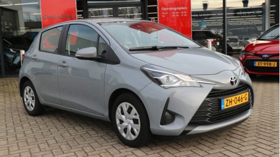 Toyota Yaris - 1.0 VVT-i Active | Navigatie | Bluetooth | Achteruitrijcamera | - 1