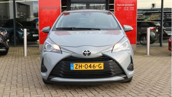 Toyota Yaris - 1.0 VVT-i Active | Navigatie | Bluetooth | Achteruitrijcamera | - 1