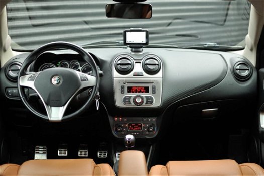 Alfa Romeo MiTo - 1.3 JTDm ECO Distinctive Leer / Xenon / Navi - 1