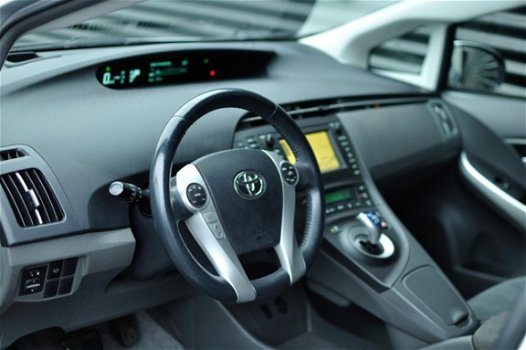 Toyota Prius - 1.8 Dynamic / Automaat / Cruise / Navi - 1