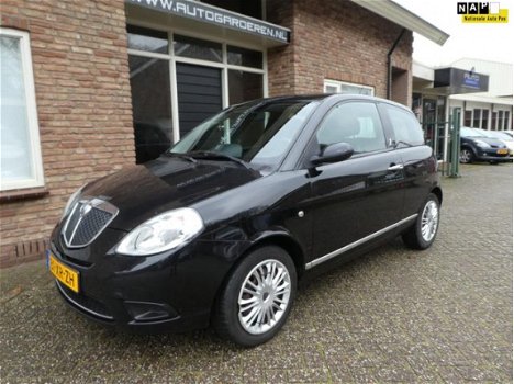 Lancia Y(psilon) - 1.3 Multijet Oro Airco / Dealeronderhouden - 1