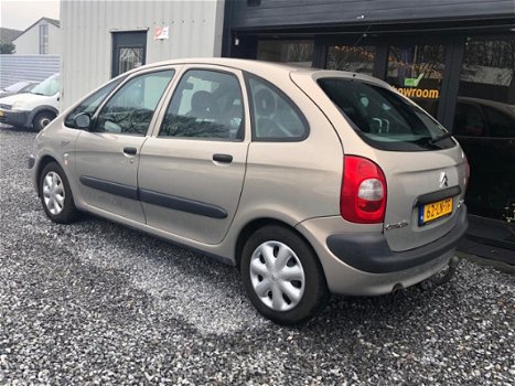 Citroën Xsara Picasso - 2.0i-16V Différence Automaat - 1