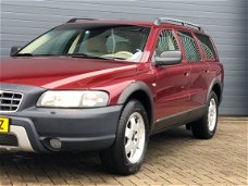 Volvo XC70 - 2.4 D5 Comfort Line *Automaat en Leder