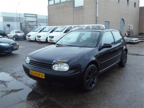 Volkswagen Golf - 1.9 TDI Highline - 1