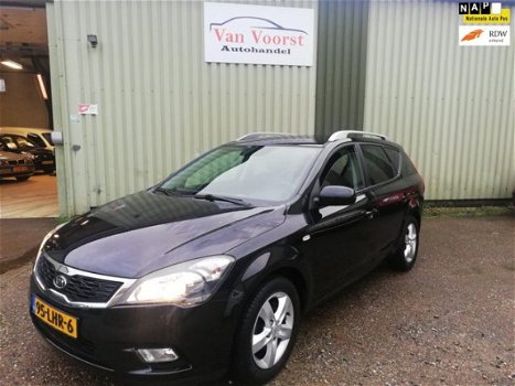 Kia Cee'd Sporty Wagon - 1.4 CVVT X-ecutive NAVI*CRUISE C - 1