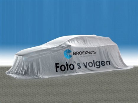 Ford Focus Wagon - 1.6 100pk Futura AUTOMAAT / Trekhaak / Stoelverwarming - 1