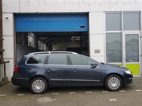 Volkswagen Passat Variant - 1.9 TDI COMFORTLINE Geen 2e zo mooi strak of goed EX LEASE - 1