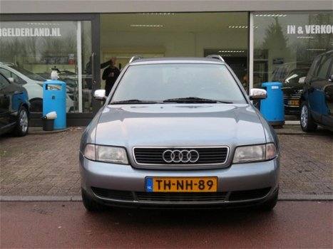 Audi A4 Avant - 1.8 5V Advance Nieuwe Apk/Airco/Lmv/Elec ramen - 1