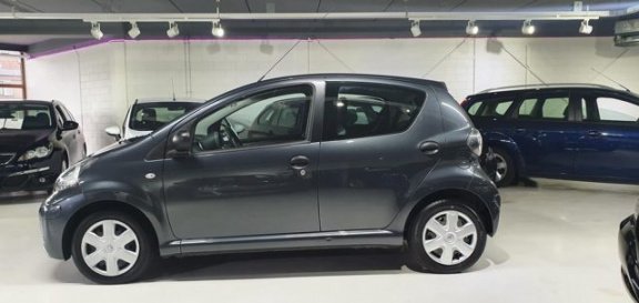 Toyota Aygo - 1.0-12V Now AIRCO NAP NL AUTO - 1