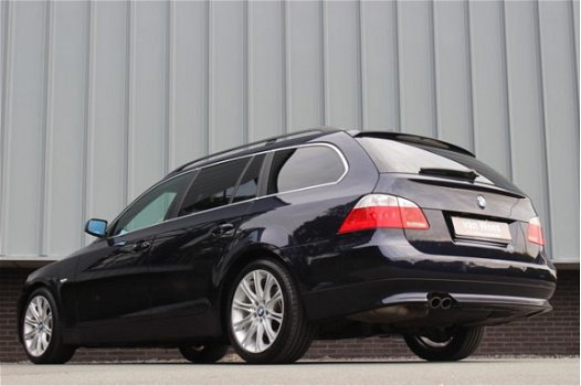 BMW 5-serie Touring - 2.5 I 523i E61 Executive | NL auto | Automaat | 177 pk | - 1