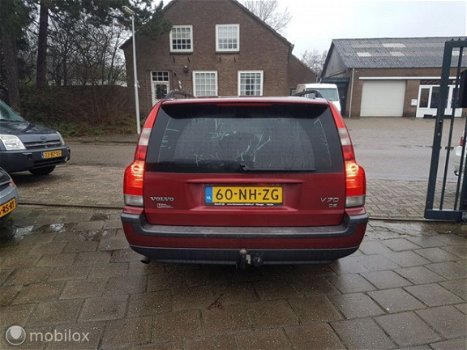 Volvo V70 - 2.4 D5 Geartronic Edition II/Automaat/Clima/Trekhaak - 1