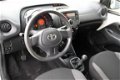 Toyota Aygo - 1.0 VVT-I X-NOW 5 Deurs - Airco - Cruise control - 1 - Thumbnail