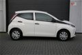 Toyota Aygo - 1.0 VVT-I X-NOW 5 Deurs - Airco - Cruise control - 1 - Thumbnail