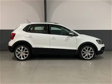 Volkswagen Polo - 1.2 TSI Cross Comfortline Business R Clima / Cruise Controle / Stoel Verw