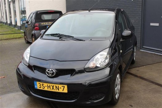 Toyota Aygo - 1.0-12V Comfort Airco ElekPakket APK 07-08-2020 - 1