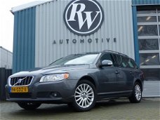 Volvo V70 - 2.5T Summum Leder/Nav/Aut/ NL auto/Top onderhouden