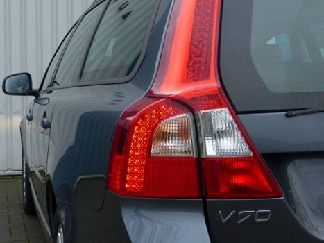 Volvo V70 - 2.5T Summum Leder/Nav/Aut/ NL auto/Top onderhouden - 1