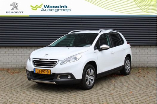 Peugeot 2008 - 1.2 PureTech 82pk Style AUTOMAAT NAV - 1