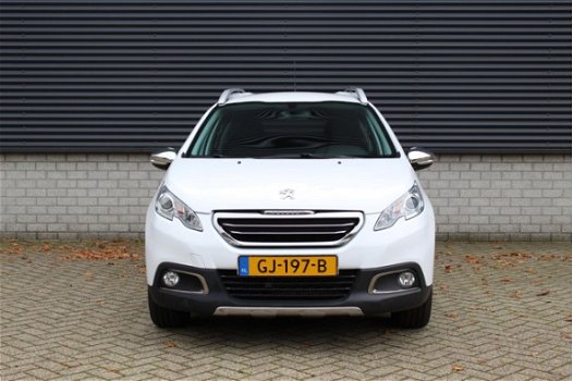 Peugeot 2008 - 1.2 PureTech 82pk Style AUTOMAAT NAV - 1