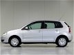 Volkswagen Polo - 1.4-16V Comfortline 5-deurs *Airco*Cruisecontr.*Radio/CD*Carkit - 1 - Thumbnail