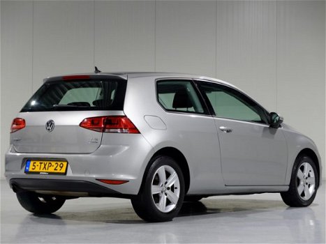 Volkswagen Golf - 1.2 TSI Highline *Navigatie*Dynaudio*Klimaatreg.*Cruisecontr - 1