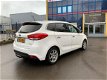 Kia Carens - 1.6 GDi First Edition , 7 zitter, eerste eigenaar, dealer onderhouden - 1 - Thumbnail