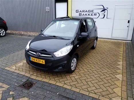 Hyundai i10 - 1.1 Zwart 5 Drs 2e Eigenaar - 1