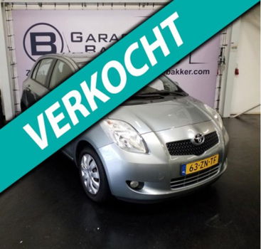 Toyota Yaris - 1.3 VVTi Sol 5 Drs Grijs Airco 2e Eigenaar - 1