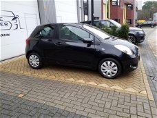 Toyota Yaris - 1.4 D-4D Sol Airco Zwart Trekhaak