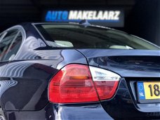 BMW 3-serie - 318i Business Line Xenon NAVI NAP