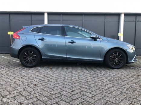 Volvo V40 - 2.0 D4 Summum Euro 5 Automaat Full optie - 1