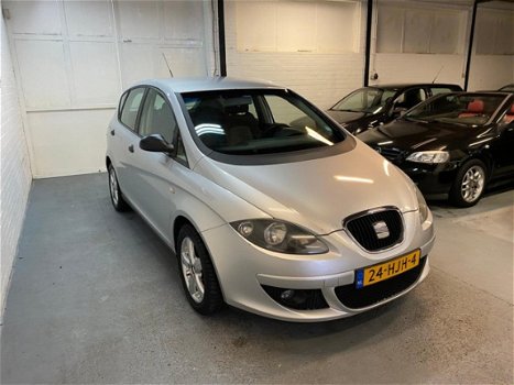 Seat Altea - 1.6 NIEUWE APK//RIJD SCHAKELD GOED//AIRCO - 1