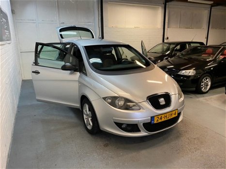 Seat Altea - 1.6 NIEUWE APK//RIJD SCHAKELD GOED//AIRCO - 1